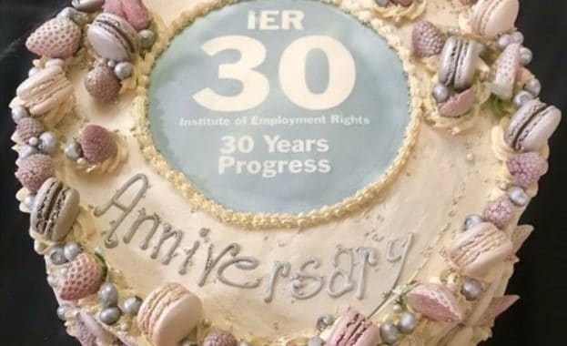 30_years_anniversary_cake
